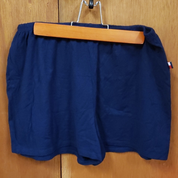 Tommy Hilfiger T-Shirt&Shorts Set - Picture 5 of 6